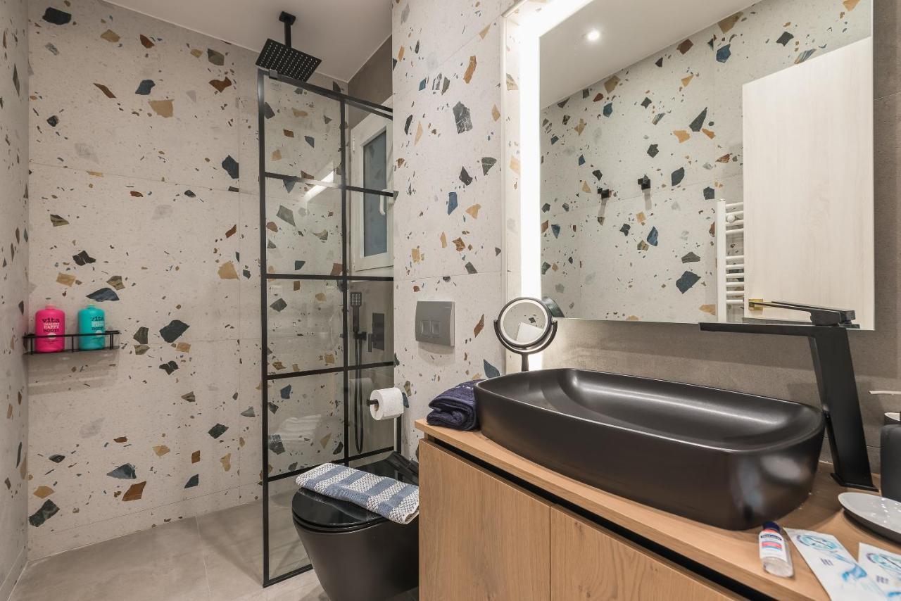 Chic And Comfort Home In Central Athene Buitenkant foto